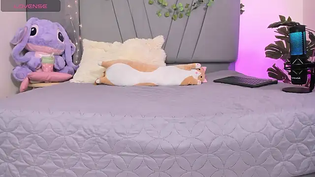 Snapshot of emy_bonita1 chatting on February 2025 02:21:01 AM emy bonita1 online show from February 2025 02:21:01 AM