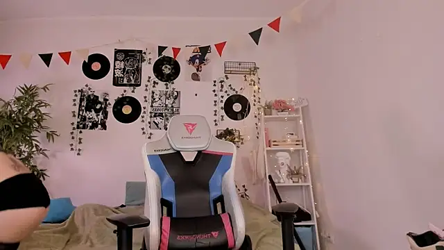 Snapshot of Viv_Player chatting on January 2025 04:27:01 AM Viv Player online show from January 2025 04:27:01 AM