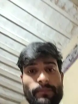 PRIYANHUxh online show from November 2025 05:33:02 PM