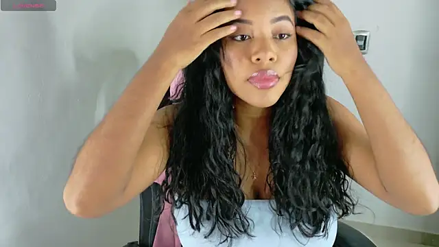 Snapshot of Abby_tits chatting on January 2025 03:50:02 AM Abby tits online show from January 2025 03:50:02 AM