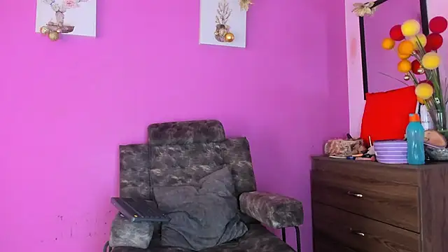 Snapshot of jade_brunnette chatting on January 2025 08:10:01 PM jade brunnette online show from January 2025 08:10:01 PM