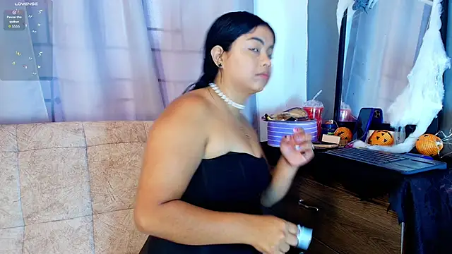 Snapshot of jade_brunnette chatting on October 2025 08:09:02 PM jade brunnette online show from October 2025 08:09:02 PM