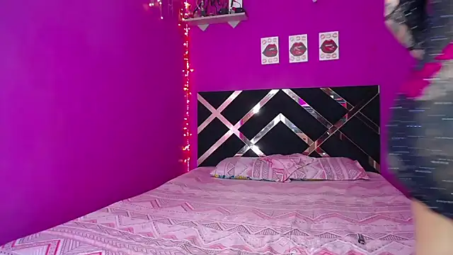 Zaratattoox online show from January 2025 06:05:02 AM