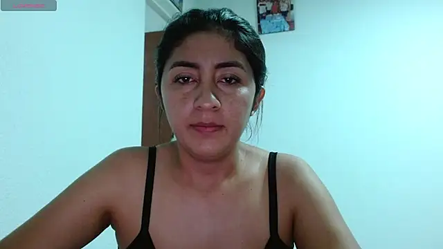danna peterson1 online show from April 2026 01:30:02 AM