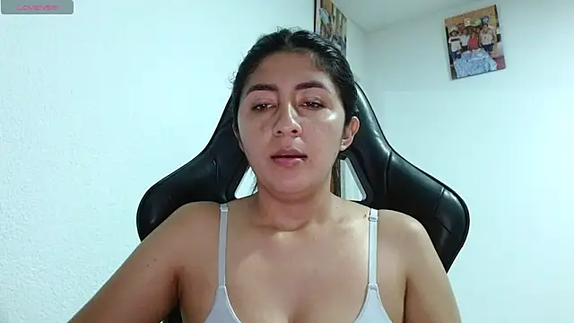 danna peterson1 online show from April 2026 12:16:02 AM