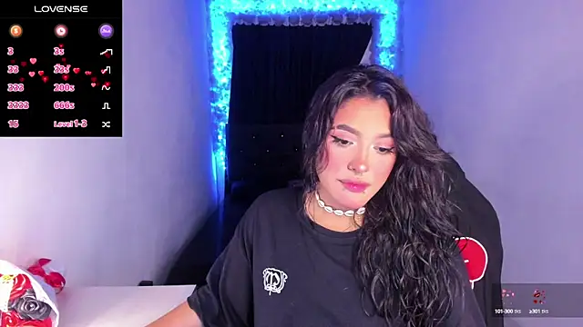 Mariana Hasper  online show from March 2025 09:02:02 PM