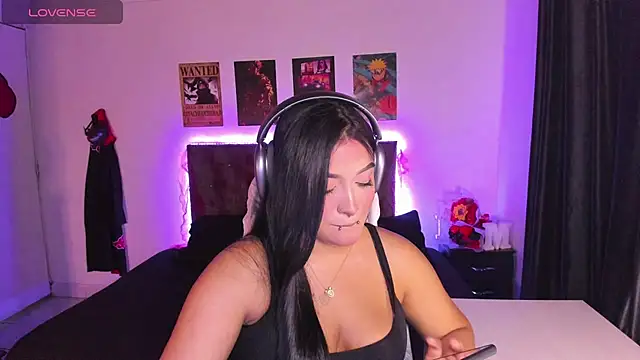 Mariana Hasper  online show from October 2025 03:48:01 AM