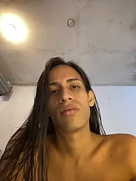 AlexaWarner online show from June 2026 10:07:01 PM