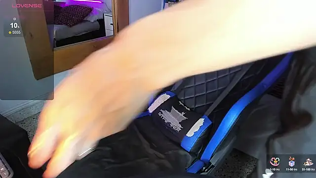 VladHellsing4 online show from February 2025 10:11:01 PM