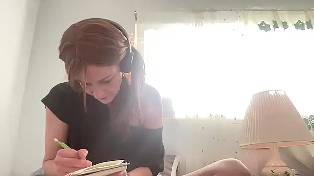 Snapshot of maythegr8ness chatting on February 2025 03:42:01 PM maythegr8ness online show from February 2025 03:42:01 PM