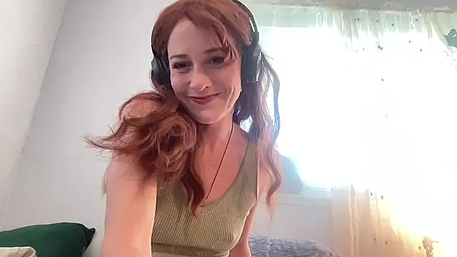 Snapshot of maythegr8ness chatting on March 2025 09:03:02 PM maythegr8ness online show from March 2025 09:03:02 PM