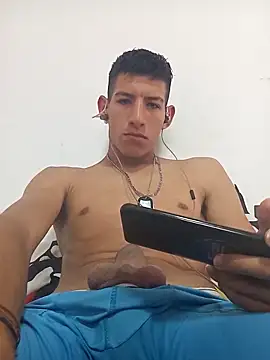 Snapshot of sbsmenhot chatting on March 2025 06:30:01 PM sbsmenhot online show from March 2025 06:30:01 PM