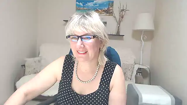 FleurMays online show from March 2025 07:01:02 AM