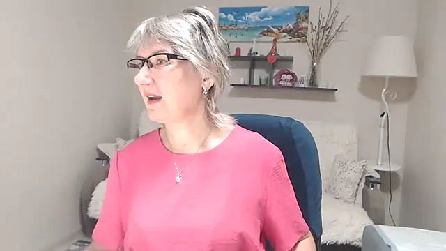 FleurMays online show from November 2025 04:45:02 AM