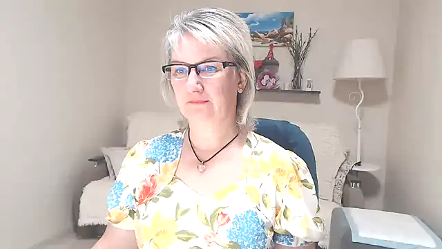 FleurMays online show from June 2026 03:31:01 AM