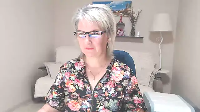 FleurMays online show from June 2026 03:04:01 AM