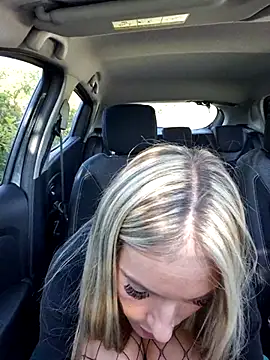 Snapshot of Lydie_off chatting on September 2025 09:25:02 AM Lydie off online show from September 2025 09:25:02 AM