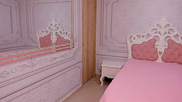 Leah Sweetie online show from March 2025 02:40:01 PM