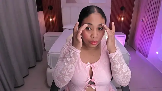 Leah Sweetie online show from October 2025 10:21:01 AM