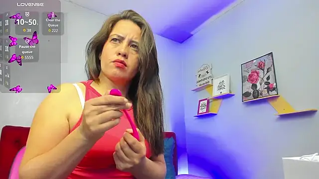 kathina giraldo online show from October 2025 02:12:01 PM