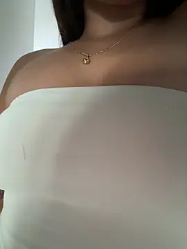 SofiaG  online show from September 2025 10:42:01 PM