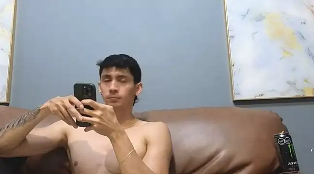 OliverBennet online show from December 2024 01:58:02 AM