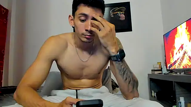 OliverBennet online show from September 2025 11:08:02 PM