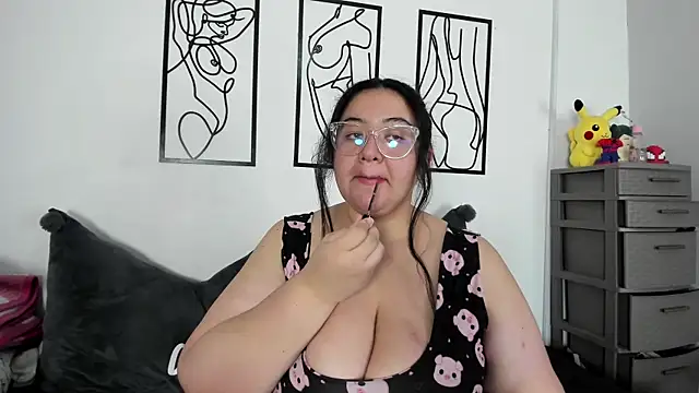 RubyPirsso18 online show from June 2026 07:23:02 PM