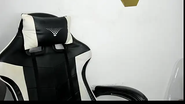 HelueHorny13 online show from January 2025 05:05:01 AM