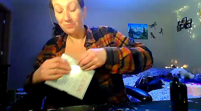 Snapshot of lilyhornyhousewife chatting on March 2025 02:12:02 PM lilyhornyhousewife online show from March 2025 02:12:02 PM