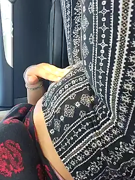 Snapshot of cinnaminnie chatting on February 2025 06:21:02 PM cinnaminnie online show from February 2025 06:21:02 PM