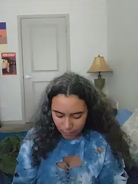 cinnaminnie online show from June 2026 05:36:02 PM