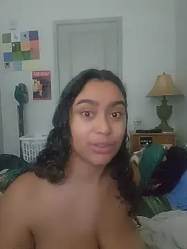 cinnaminnie online show from June 2026 04:01:01 PM