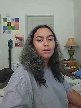 cinnaminnie online show from June 2026 04:56:02 PM