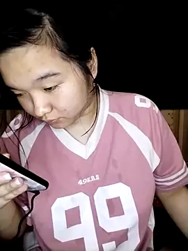 Snapshot of Thomgdee chatting on February 2025 05:51:02 AM Thomgdee online show from February 2025 05:51:02 AM