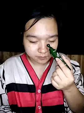 Snapshot of Thomgdee chatting on February 2025 05:02:02 PM Thomgdee online show from February 2025 05:02:02 PM