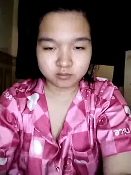 Snapshot of Thomgdee chatting on March 2025 06:33:02 AM Thomgdee online show from March 2025 06:33:02 AM