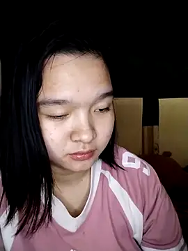 Snapshot of Thomgdee chatting on March 2025 07:40:02 AM Thomgdee online show from March 2025 07:40:02 AM