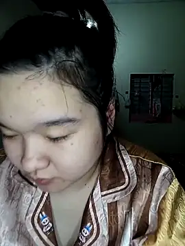 Snapshot of Thomgdee chatting on October 2025 12:33:02 AM Thomgdee online show from October 2025 12:33:02 AM