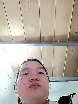 Snapshot of Thomgdee chatting on October 2025 01:06:02 AM Thomgdee online show from October 2025 01:06:02 AM