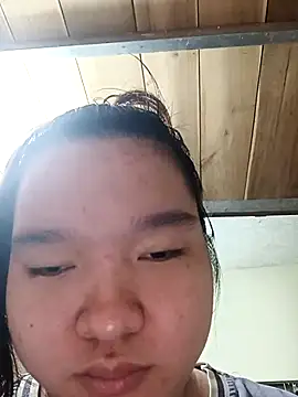 Snapshot of Thomgdee chatting on October 2025 01:03:01 AM Thomgdee online show from October 2025 01:03:01 AM