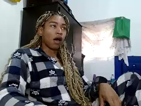 miriam775 online show from December 2024 12:42:01 PM