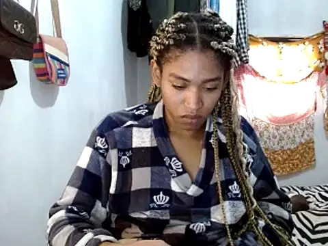 miriam775 online show from February 2025 03:31:02 PM