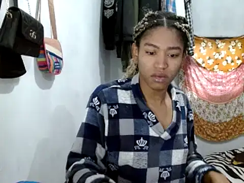 miriam775 online show from February 2025 12:48:01 PM