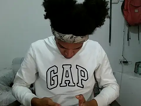 miriam775 online show from September 2025 10:42:01 AM