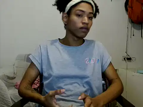 miriam775 online show from October 2025 05:20:02 PM