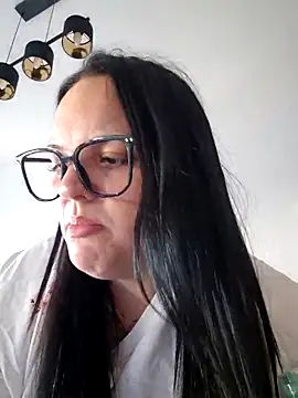 Jujuicy 97 online show from May 2026 07:26:02 AM