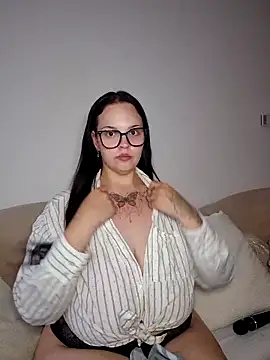 Jujuicy 97 online show from May 2026 06:53:01 PM