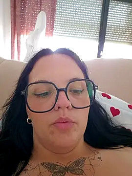 Jujuicy 97 online show from June 2026 08:12:02 AM