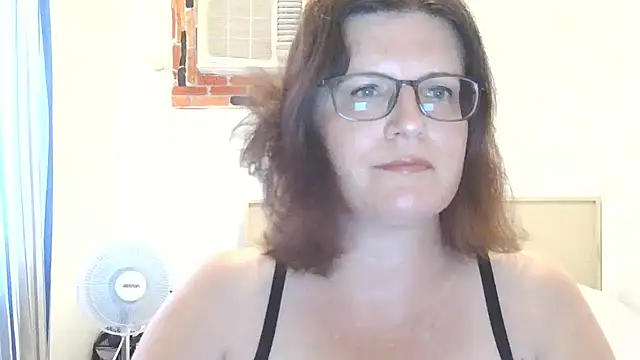 CrimsonMistress online show from April 2026 10:53:01 PM